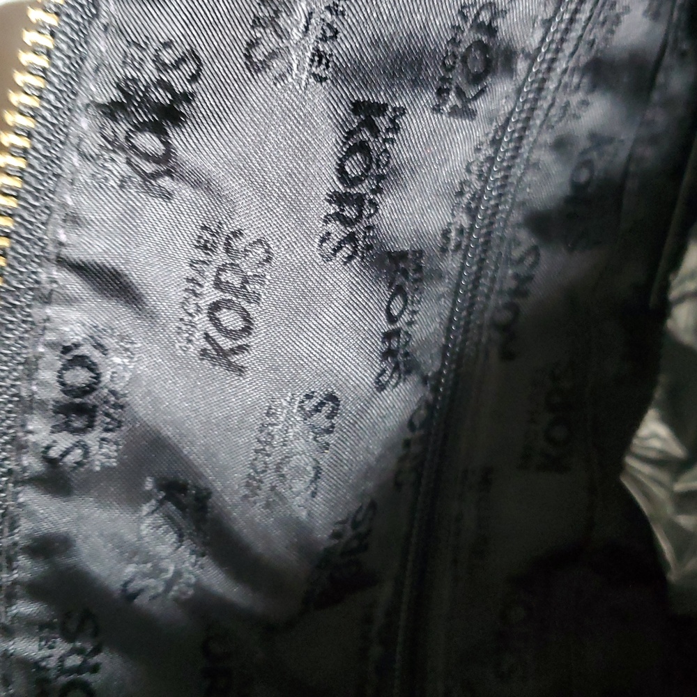 Michael Kors - Picture 3 of 5